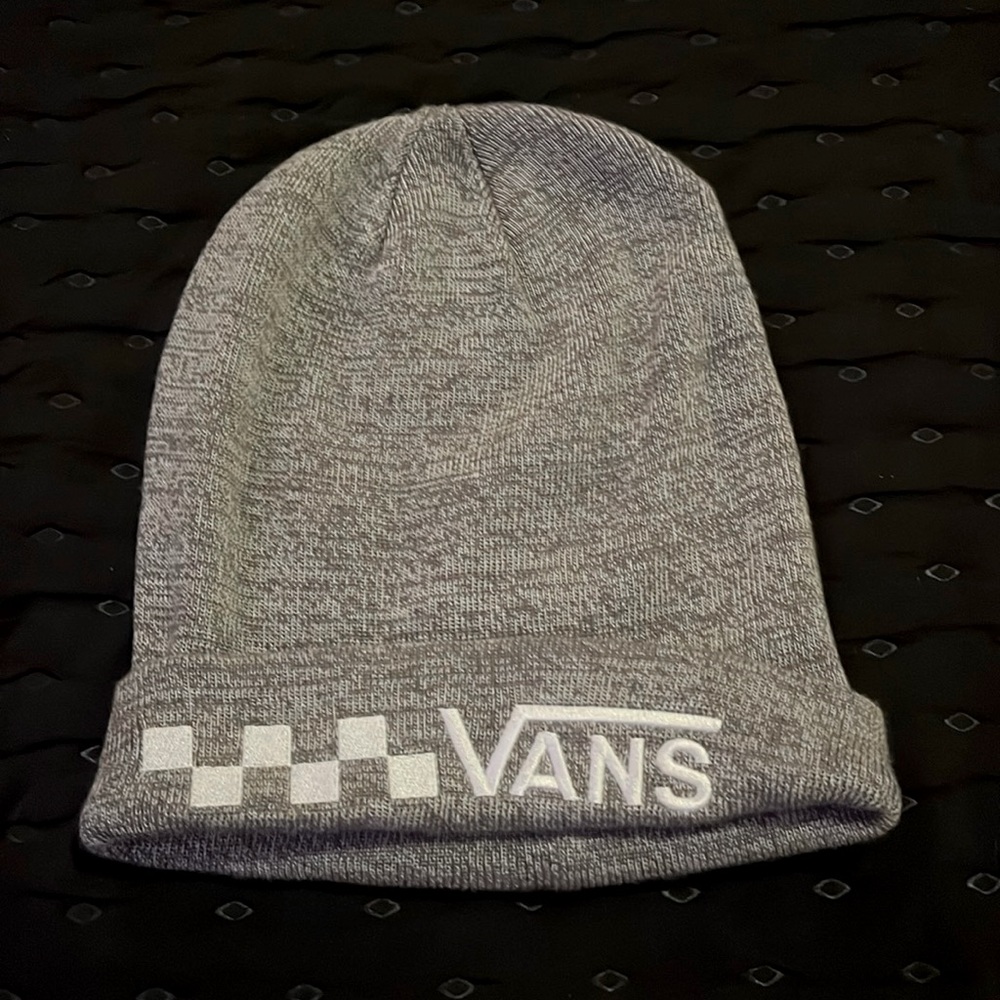 Vans “Off The Wall” beanie